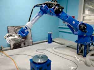 Промышленный робот для фрезеровки 3D-изделий