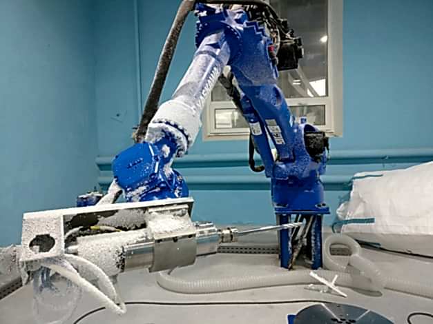 Промышленный робот со шпинделем