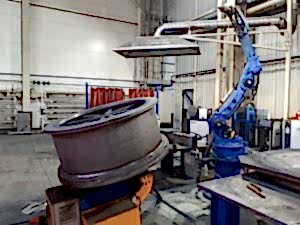 Промышленный робот для сварки элементов трубопровода